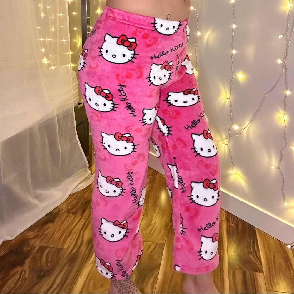 Cute Hello Kitty Fuzzy Pink Size S Pajama Pants